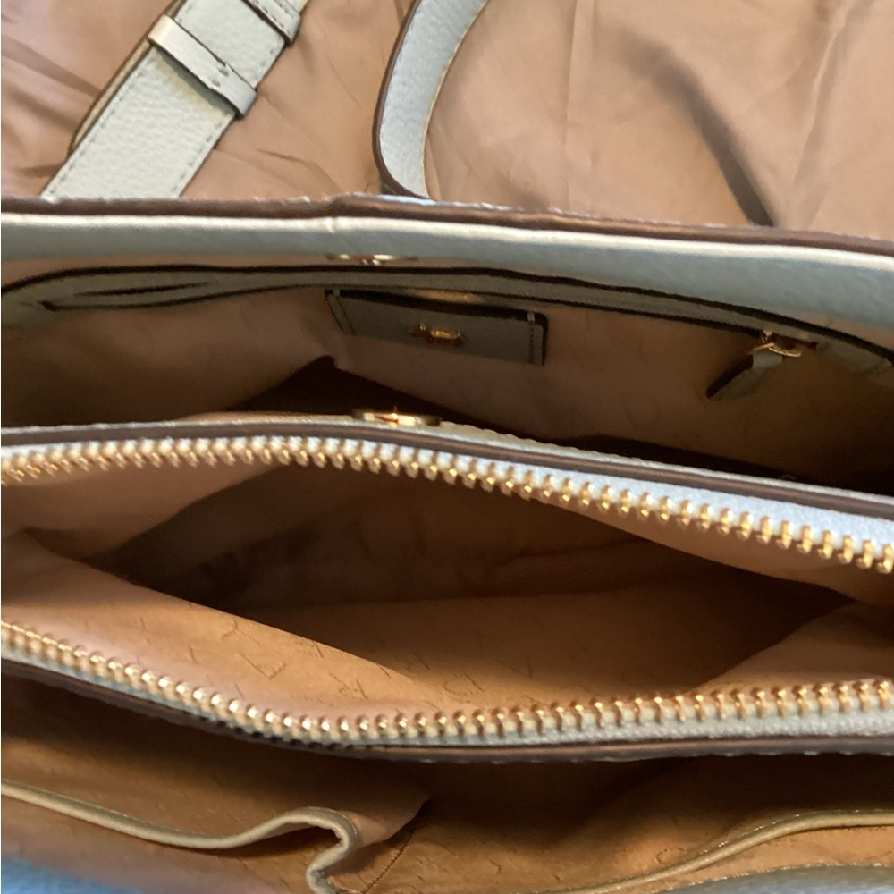 Radley London Dukes Place pebbled leather crossbody purse - Picture 11 of 14